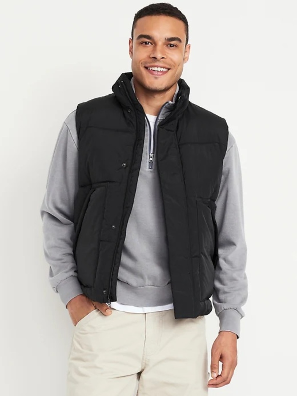 New with Tags Old Navy Frost Free Water Resistant Puffer Vest Black Small